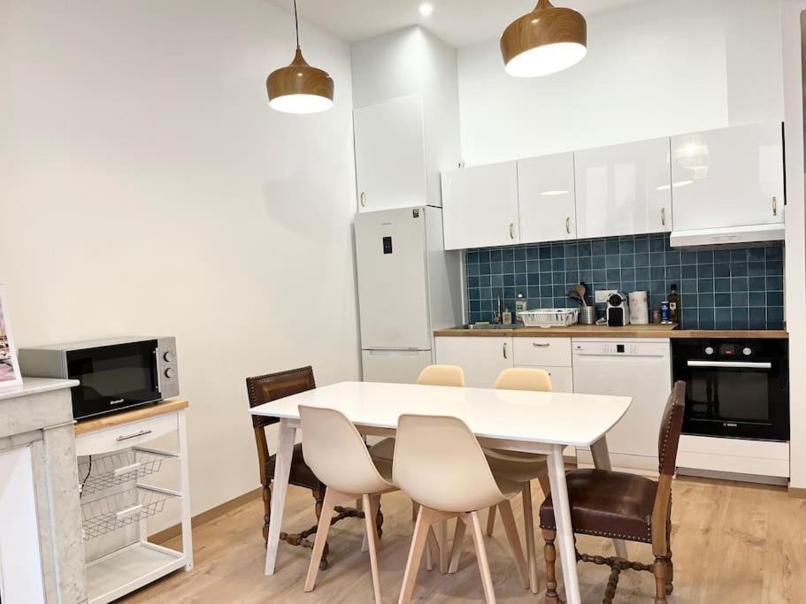 Pleasant 3-Bedroom Flat In The Center Of Marsiglia Esterno foto